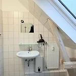 Lägenhet Zentrale Monteurwohnung Mit Kueche & Wlan