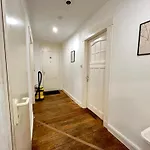 Zentrale Monteurwohnung Mit Kueche & Wlan Lägenhet