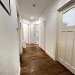 Zentrale Monteurwohnung Mit Kueche & Wlan