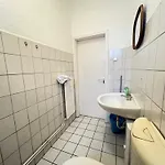 Zentrale Monteurwohnung Mit Kueche & Wlan *