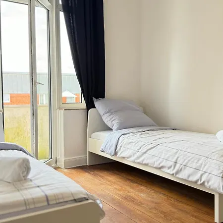 Apartment Zentrale Monteurwohnung In Kueche & Wlan Inklusive *