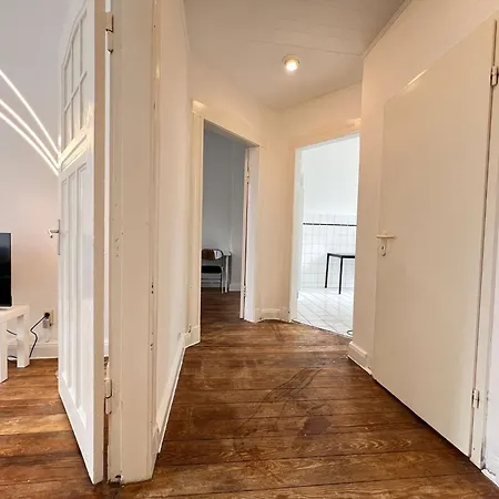 Apartment Zentrale Monteurwohnung In Kueche & Wlan Inklusive Neumuenster