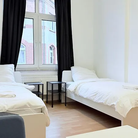 Apartamento Zentrale Monteurwohnung Mit Küche&wlan *