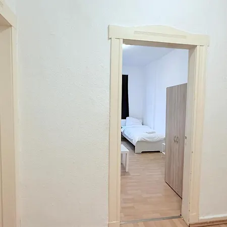 Zentrale Monteurwohnung Mit Küche&wlan *