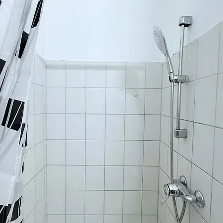 Zentrale Monteurwohnung Mit Kueche & Wlan Apartament