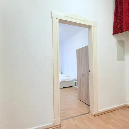 Zentrale Monteurwohnung Mit Küche&wlan Apartamento *