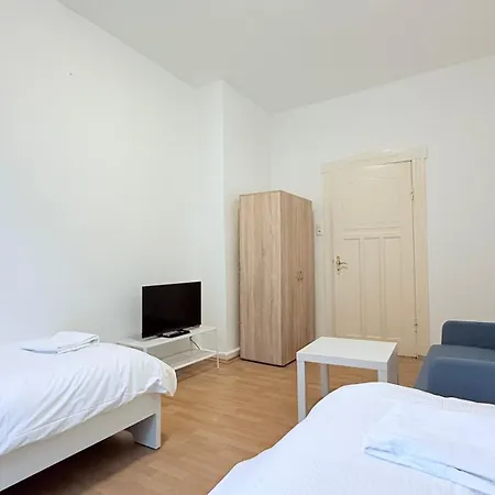 Zentrale Monteurwohnung Mit Küche&wlan * Neumünster