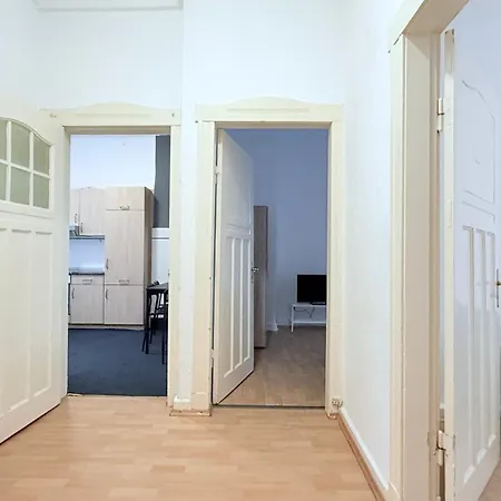 Zentrale Monteurwohnung Mit Küche&wlan Apartamento