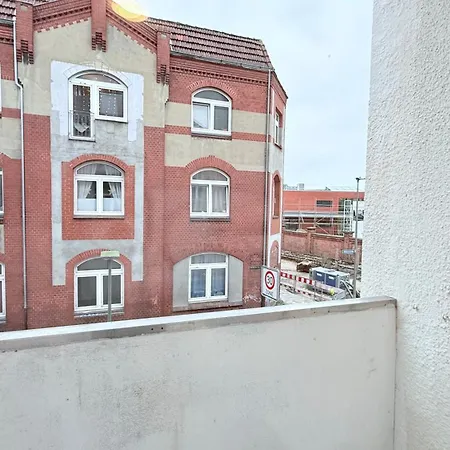 Apartment Zentrale Monteurwohnung In Kueche & Wlan Inklusive *