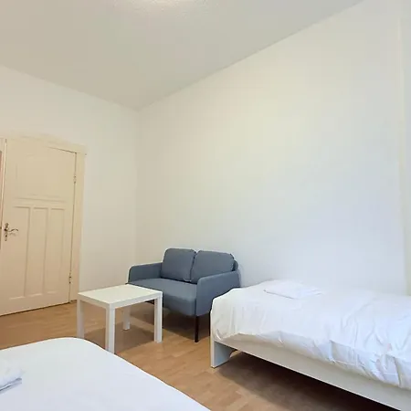 Apartment Zentrale Monteurwohnung In Kueche & Wlan Inklusive