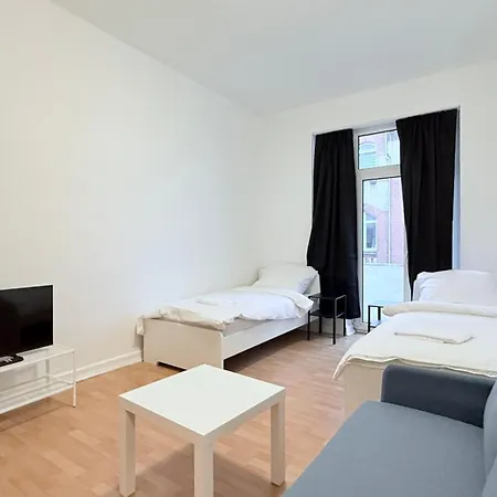 Zentrale Monteurwohnung Mit Kueche & Wlan *