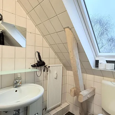 Zentrale Monteurwohnung Mit Kueche & Wlan Apartament *