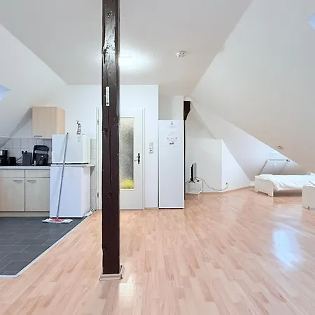 Apartamento Zentrale Monteurwohnung Mit Küche&wlan *