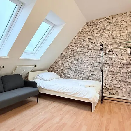 Zentrale Monteurwohnung Mit Küche&wlan Apartamento Neumünster