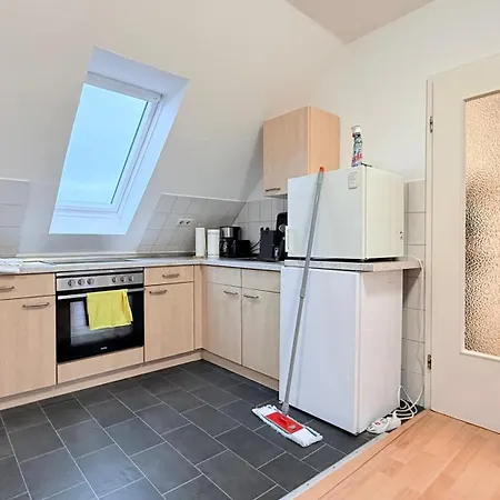 Zentrale Monteurwohnung Mit Küche&wlan Apartamento *