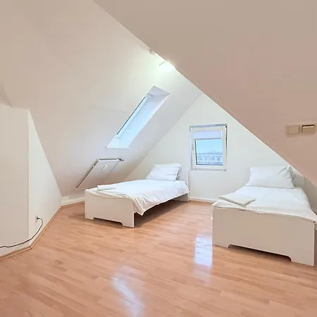 Zentrale Monteurwohnung Mit Küche&wlan