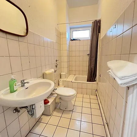 Zentrale Monteurwohnung Mit Küche&wlan Apartamento *