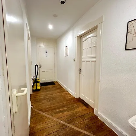 Zentrale Monteurwohnung Mit Kueche & Wlan Apartament