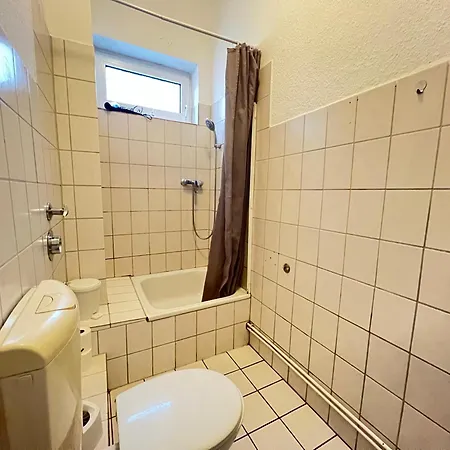 Apartament Zentrale Monteurwohnung Mit Kueche & Wlan