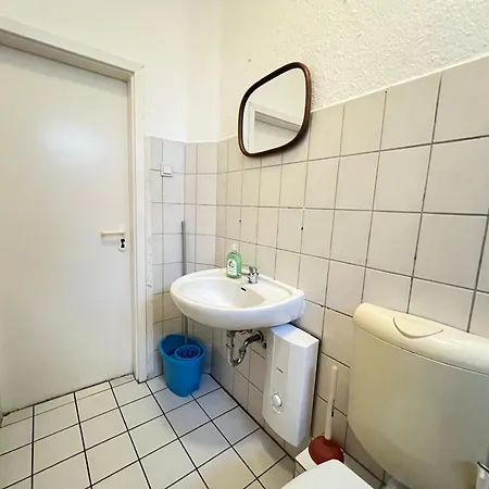 Zentrale Monteurwohnung Mit Kueche & Wlan * Neumünster