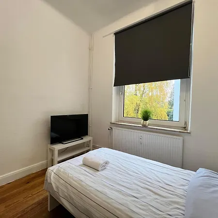 Zentrale Monteurwohnung Mit Kueche & Wlan Apartament